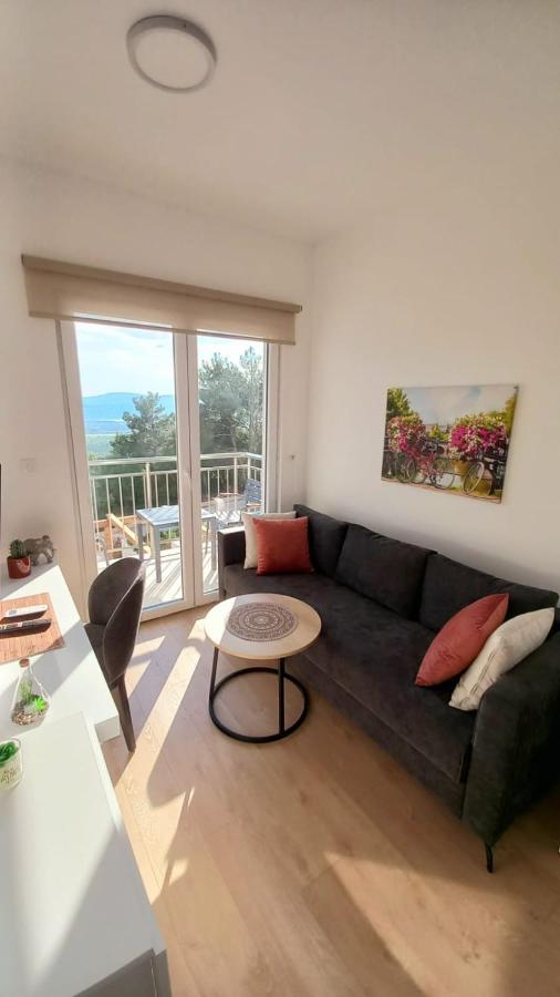 Kavač Cozy Apartments With Pool And Splendid Seaview المظهر الخارجي الصورة