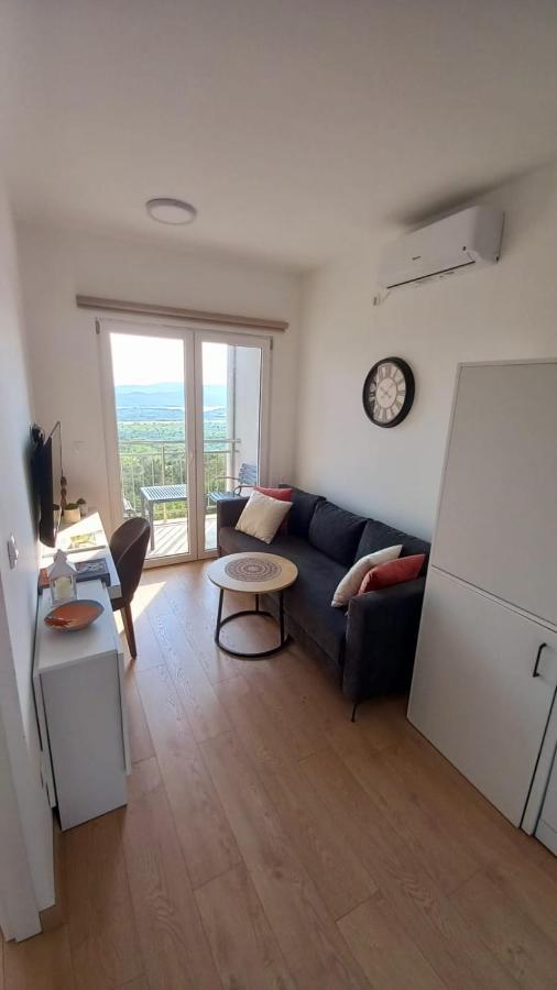 Kavač Cozy Apartments With Pool And Splendid Seaview المظهر الخارجي الصورة